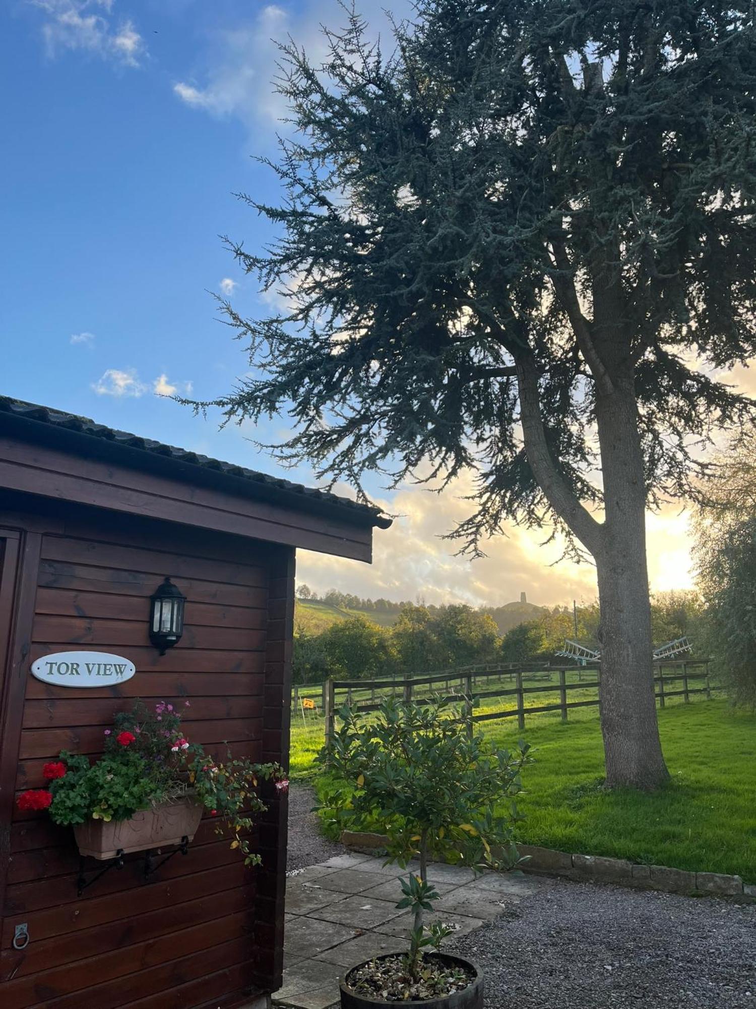 Middlewick Holiday Cottages Glastonbury Bagian luar foto